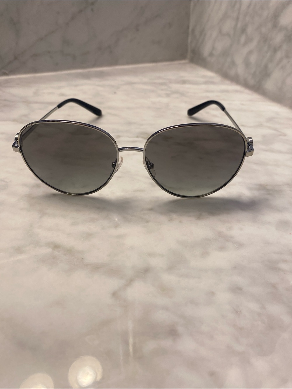 NWOT Tory Burch Orange Saffiano case and Aviator Sunglasses - Picture 3 of 13